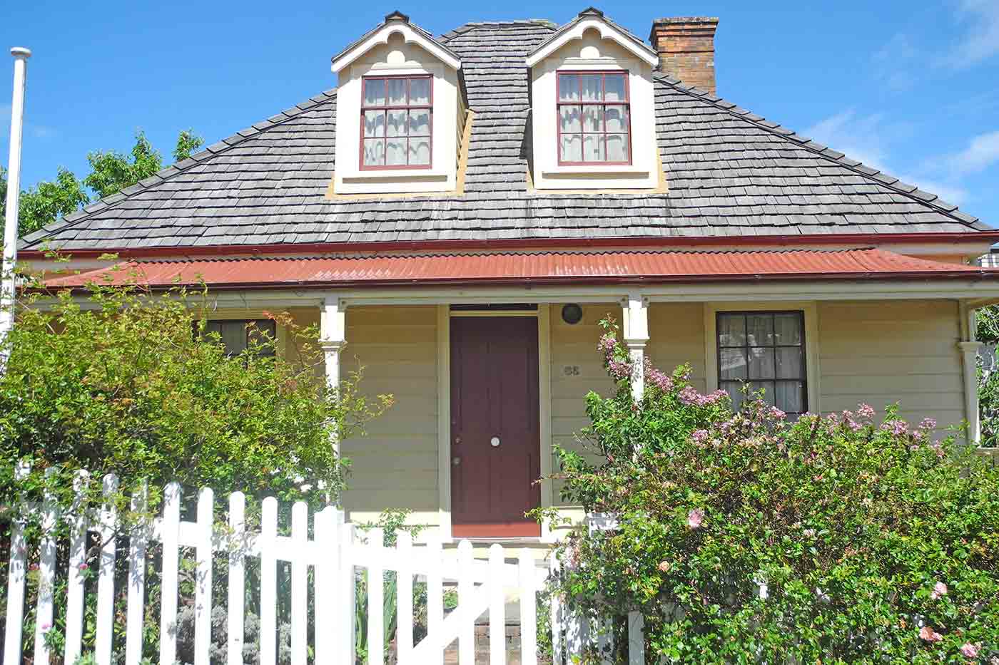 Colonial Cottage Museum