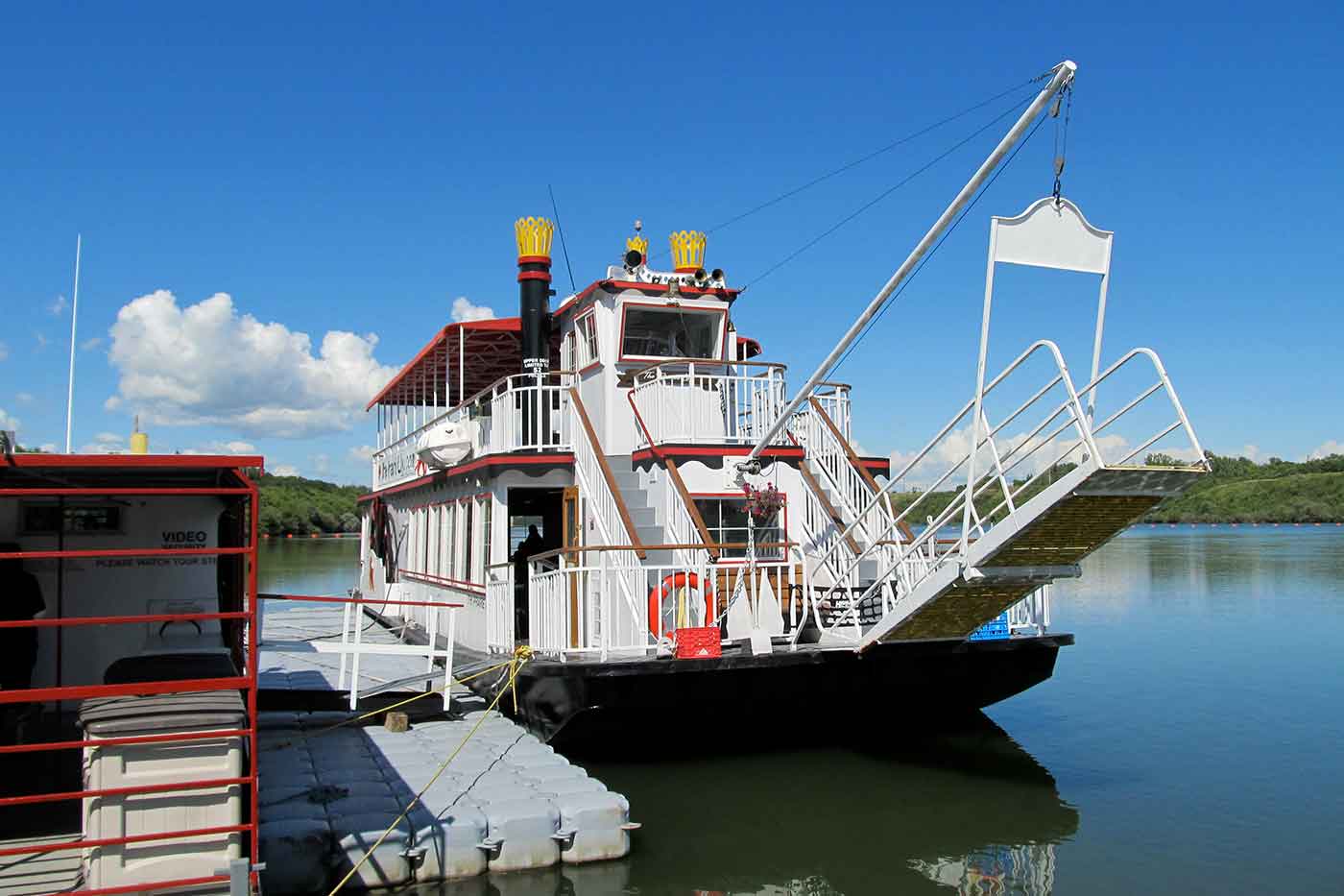 Prarie Lilly River Boat Cruise